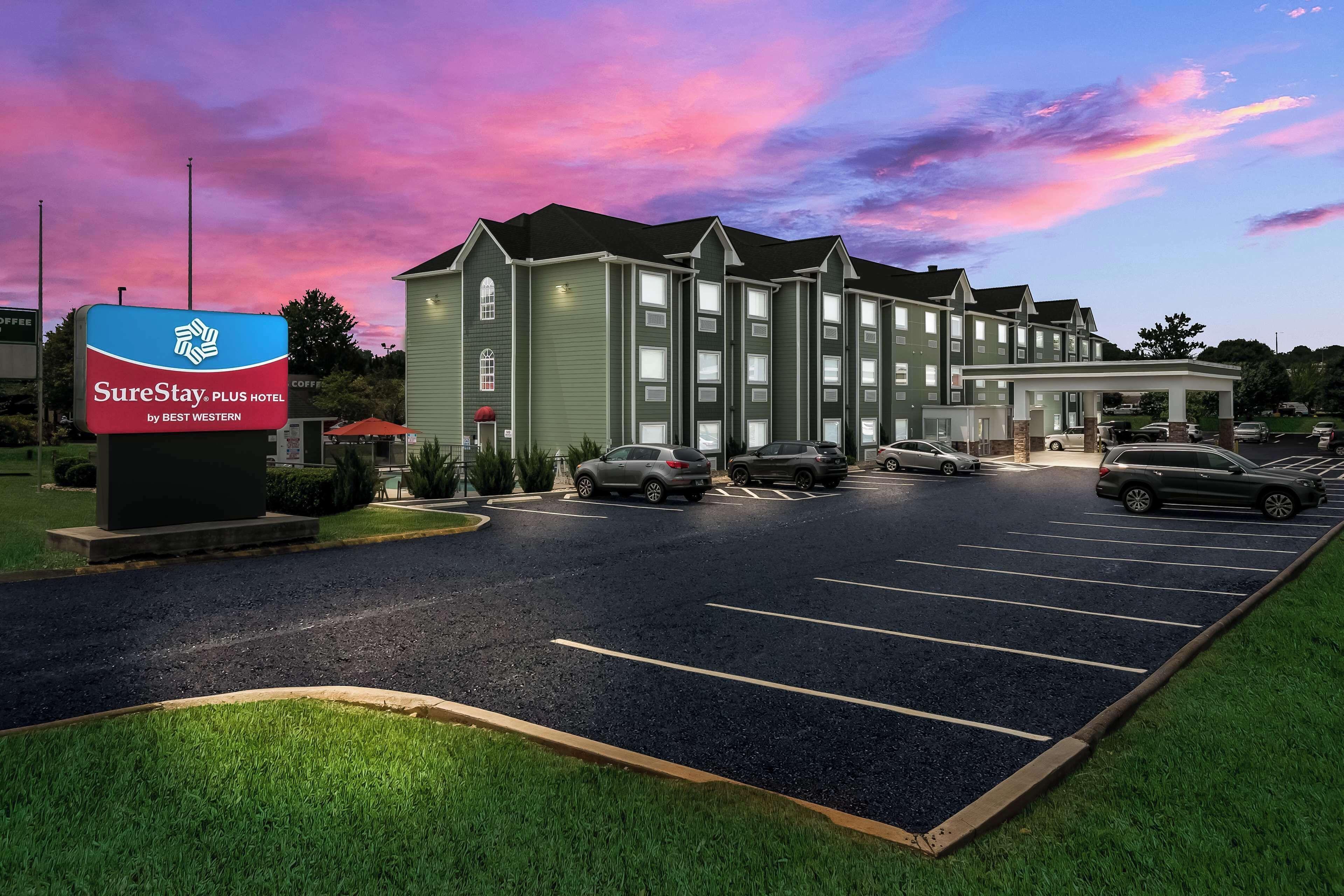 6 Budget-Friendly Hotels Close to Ultra Zone Pigeon Forge