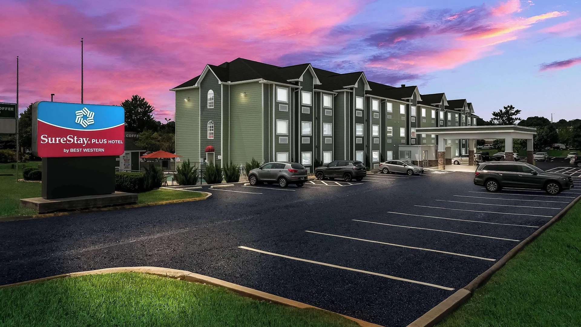 6 Budget-Friendly Hotels Close to Ultra Zone Pigeon Forge